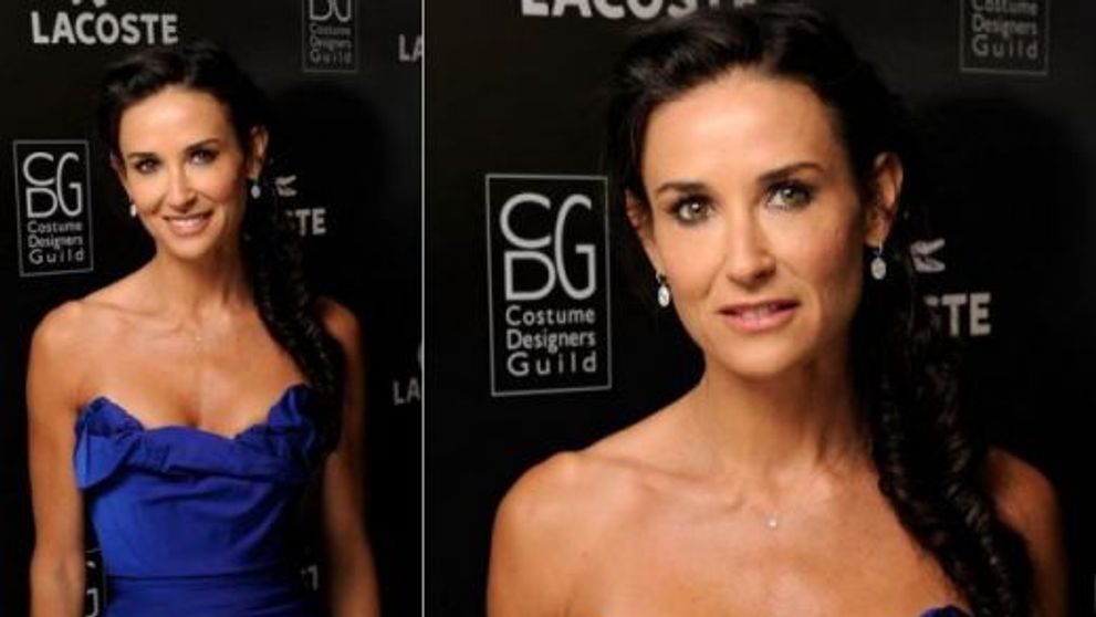 Demi Moore - de la distanta pare de 20 de ani, de aproape isi arata varsta reala!