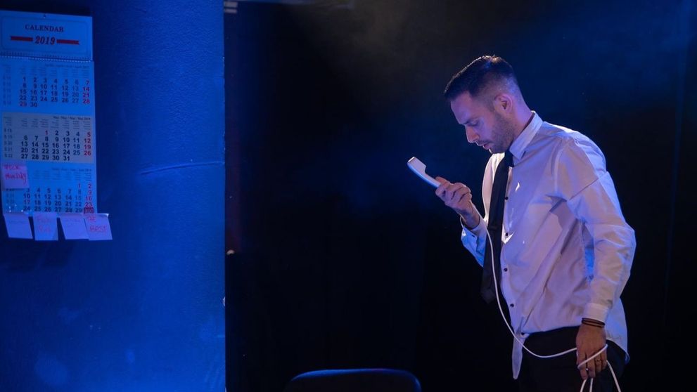 Coregraful emisiunii Românii au talent, Bogdan Bolohan, îmbină mișcările de breakdance cu teatrul într-un spectacol inedit