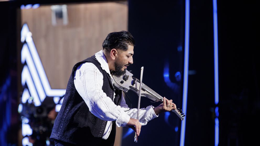 Românii au talent, 17 aprilie 2026. Marius Paganiny a ridicat sala în picioare cu vioara sa. Carmen Tănase: „Mi-a plăcut foarte mult show-ul pe care l-ai făcut”