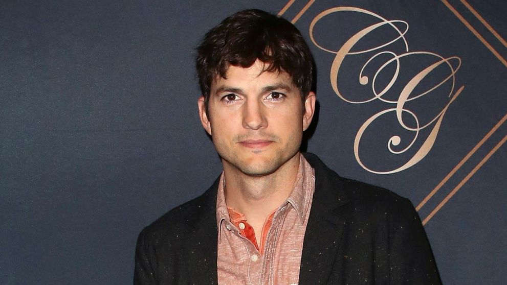 Cum arată fratele geamăn al lui Ashton Kutcher. Acesta are probleme mare de sănătate