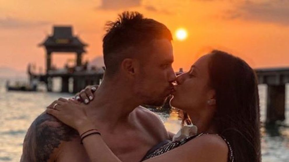 Vlăduța Lupău, în costum de baie și cu haina de blană pe plajă: “Ok. M-am îmbrăcat”