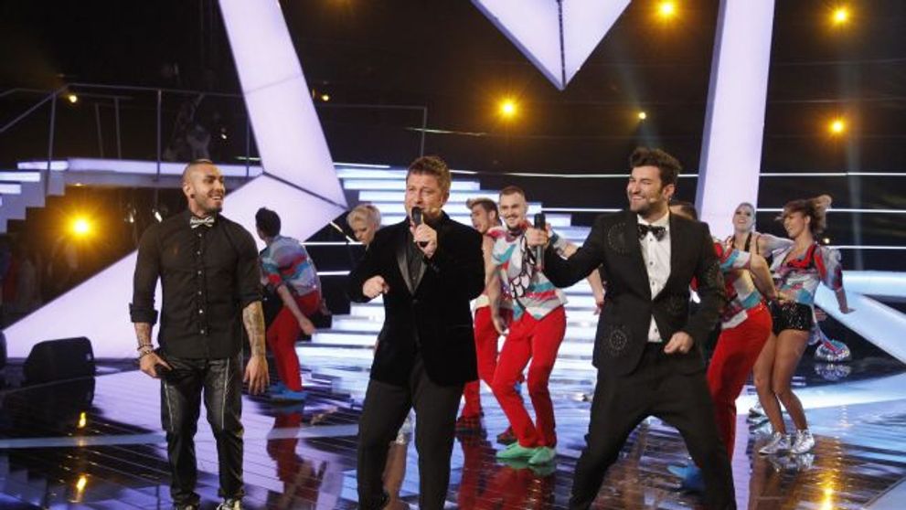 Pavel Bartos, superstar! S-a lansat in muzica si a cantat LIVE ultimul hit al lui Smiley si-al lui Alex Velea
