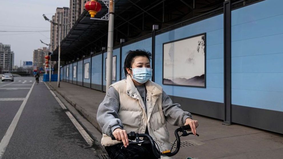 Primul bolnav de Covid-19 din lume este o femeie din China. Ce spun specialiștii