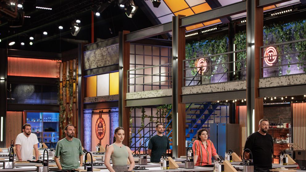 MasterChef, 21 octombrie. Situație fără precedent la MasterChef România: „Toate șorțurile jos!”. Câți concurenți au fost eliminați: „Mi-e rușine!”