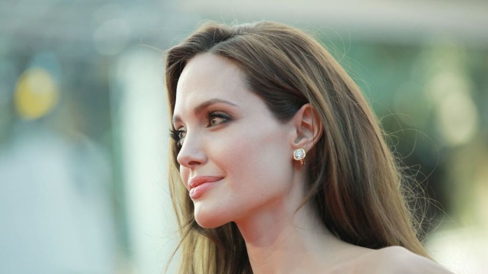 Angelina Jolie a angajat un asasin plătit să o omoare! În mod ironic, acesta i-a salvat viața