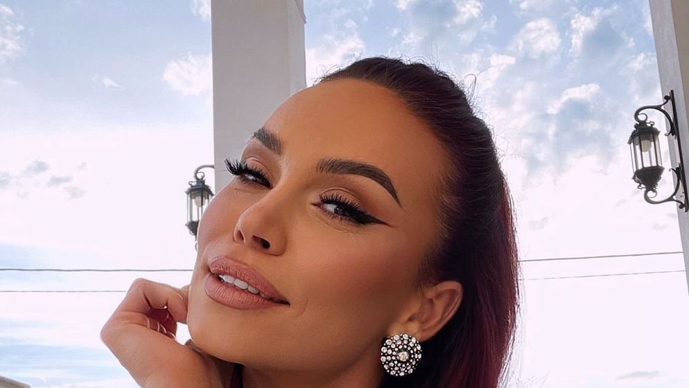 „Eu, Anca Molnar, am plecat...” Make-up artistul vedetelor știa că va muri. Mesajul de adio pe care tânăra de 35 de ani l-a lăsat