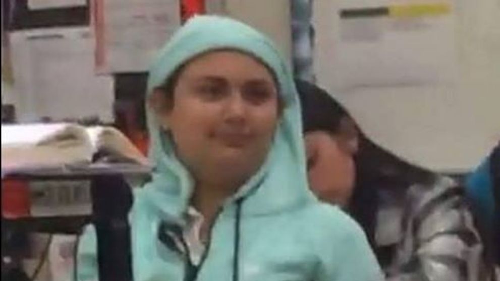 Putini au inteles drama prin care trece aceasta adolescenta. Motivul pentru care imaginea a devenit viral pe internet