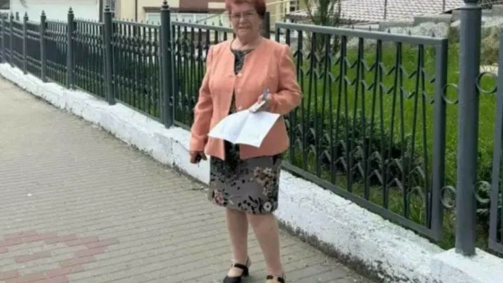 Povestea bunicii din Neamț care a promovat examenul de Bacalaureat la 75 de ani! Ce note a obținut și ce vrea să facă mai departe: „A fost un pic de stres, dar am reușit!”