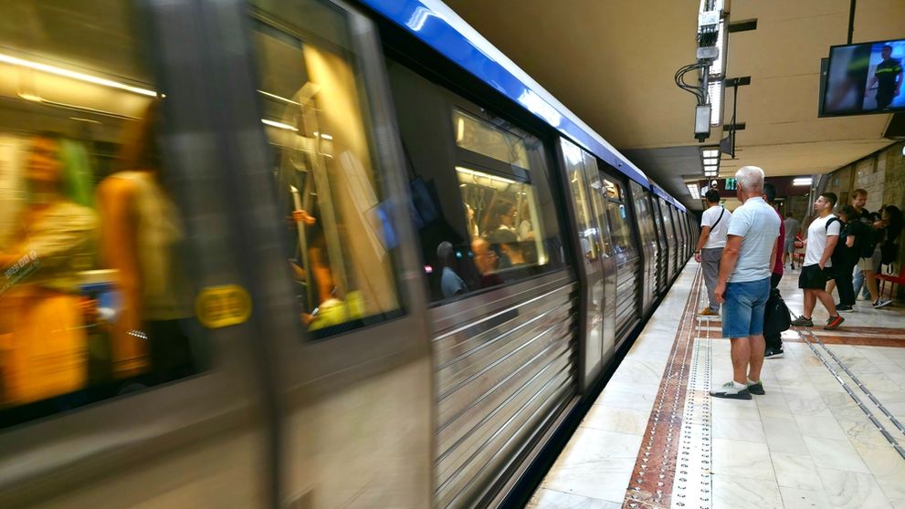 Caz de infectare cu bacteria legionella la metrou. O angajată Metrorex este intubată la Spitalul „Matei Balș”