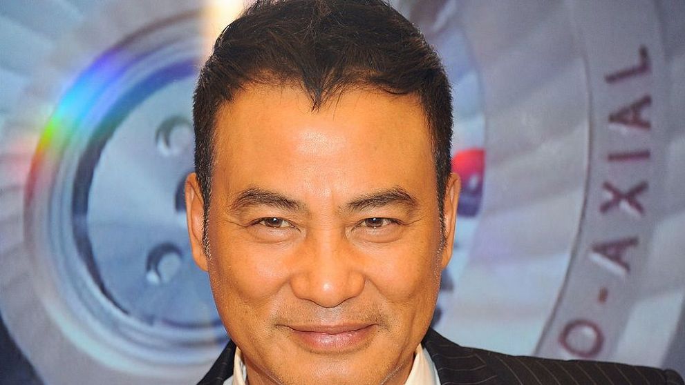 Persoana care l-a înjunghiat pe Simon Yam este schizofrenică. Cum se simte actorul acum