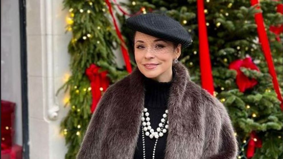 Andreea Marin s-a pozat în cel mai instagramabil loc din București, iar fanii n-au mai contenit cu laudele: „O poezie de femeie, stil și eleganță!”