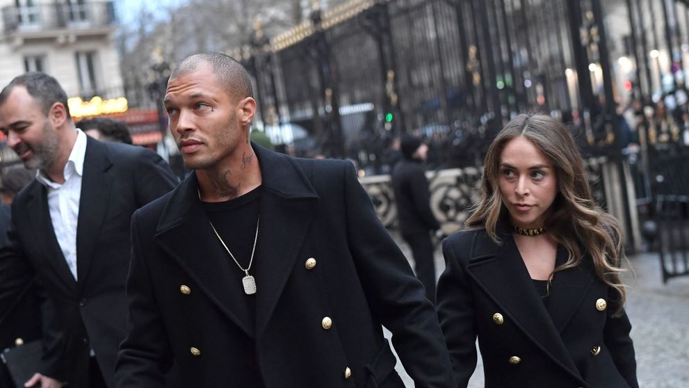 Avea orice isi putea dori, mai putin genele lui. Detinutul model si Chloe Green asteapta un copil impreuna