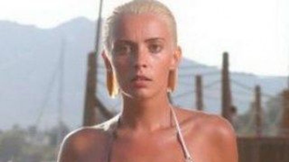 Diana Dumitrescu, asa cum nu ai mai vazut-o pana acum. Vezi imaginile cu vedeta, pe care toti barbatii le asteptau