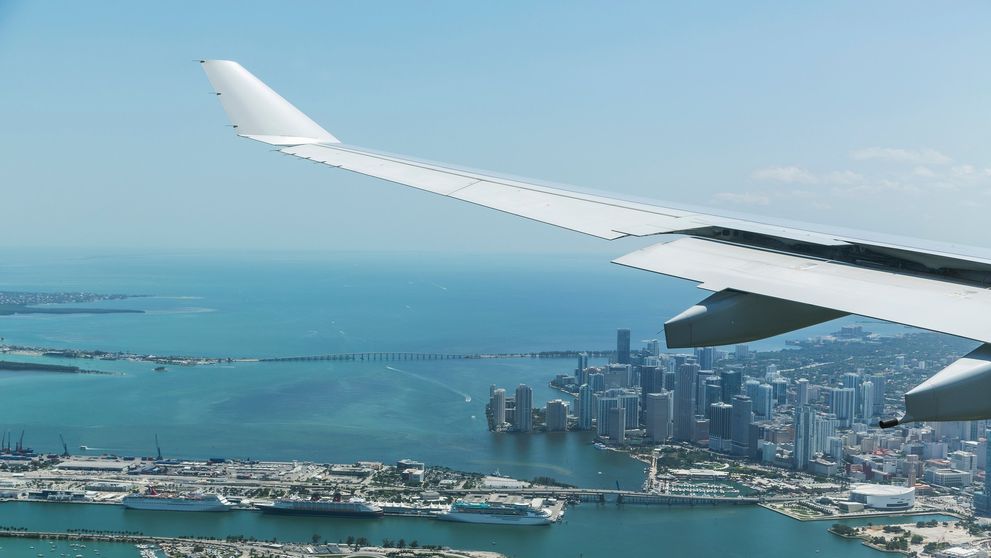 Vacanțele de vară, sub semnul întrebării? Sute de zboruri au fost deja anulate: Europa ar mai avea doar șase săptămâni de combustibil pentru avioane