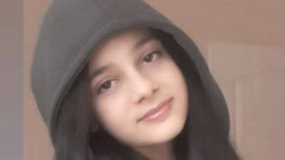 Florentina, o adolescentă de 13 ani din București, a plecat la școală și nu s-a mai întors acasă. Părinții și poliția o caută de cinci zile