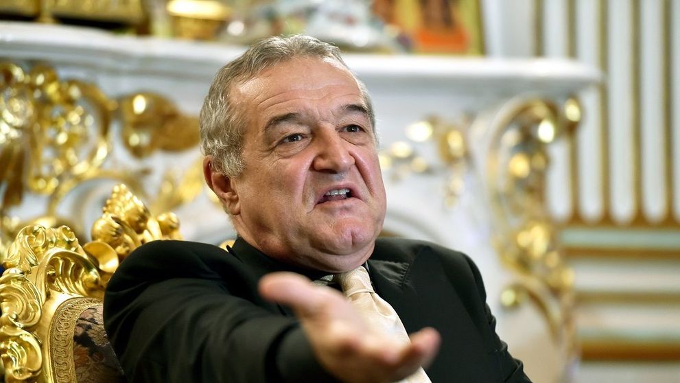Cât costă bustul lui Gigi Becali pe un website foarte cunoscut din România