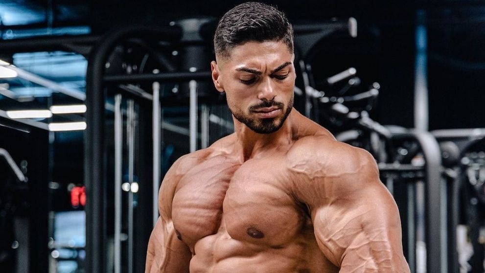 Andrei Deiu, românul cu un fizic de invidiat. A devenit mai popular pe Instagram decât multe vedete din showbiz