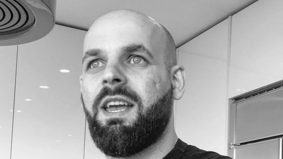 Mesajul postat de soția lui NOSFE, după ce artistul de la Șatra Benz a murit