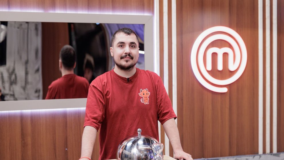 Petre Catana revine în sezonul 10 MasterChef România! „Voi fi „drăcușorul” din Camera Încinsă – locul unde nimic nu e sigur, unde presiunea crește și unde concurenții vor fi testați la limită”