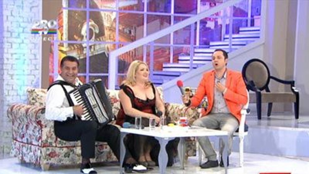 Asculta AICI <span style=