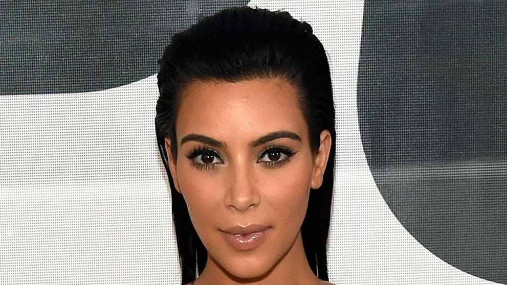 Aparitia care ar face-o invidioasa pe Kim Kardashian. Cine e vedeta care a facut senzatie intr-o rochie roz, de latex