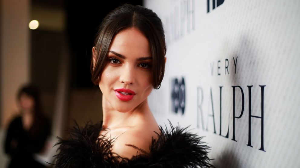 Cum arată Eiza Gonzalez atunci când nu se așteaptă să fie fotografiată de paparazzii. Ipostaza în care a fost surprinsă