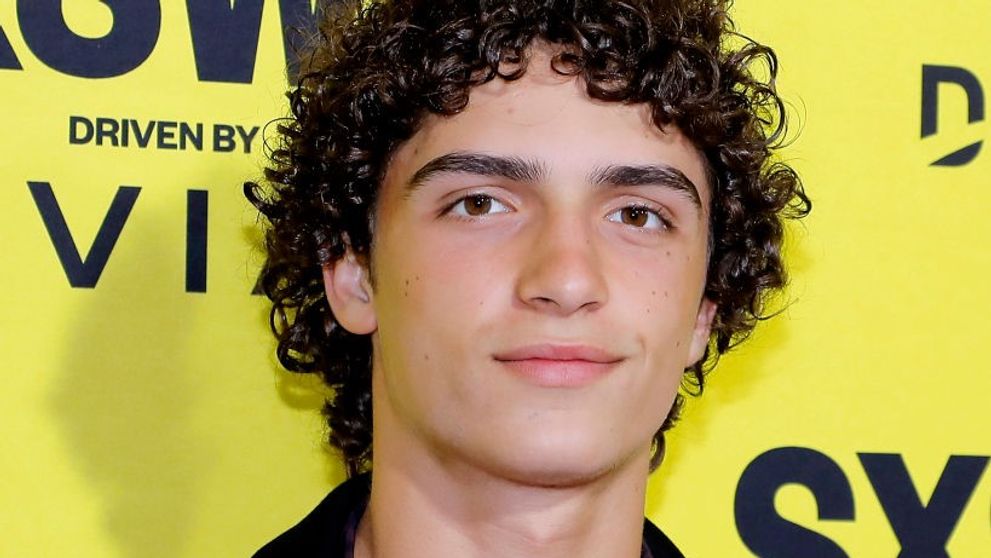 Tatăl său este unul dintre cei mai carismatici actori de la Hollywood, iar mama sa este model și designer de origine braziliană. La 16 ani, tânărul și-a făcut debutul pe marele ecran, iar părinții sunt foarte mândri de alegerea lui