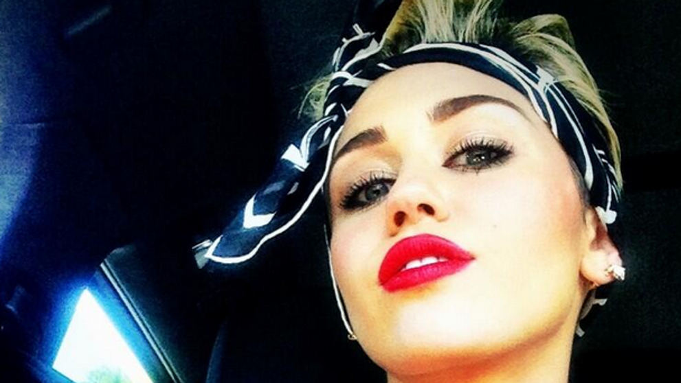 Miley Cyrus ameninta sa dezvaluie unul dintre cele mai mari secrete. Ce a facut-o pe cantareata sa-si iasa din minti
