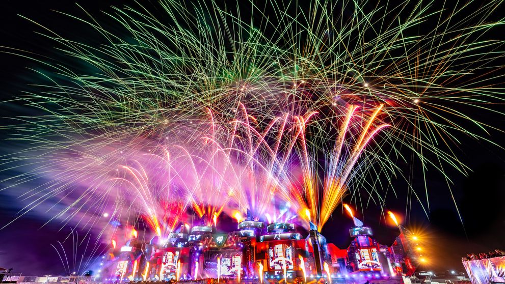 Beach, Please! 2025 – Final epic pentru cel mai mare festival din Europa: peste 500.000 de participanți, producții artistice de milioane de euro, amintiri de neuitat