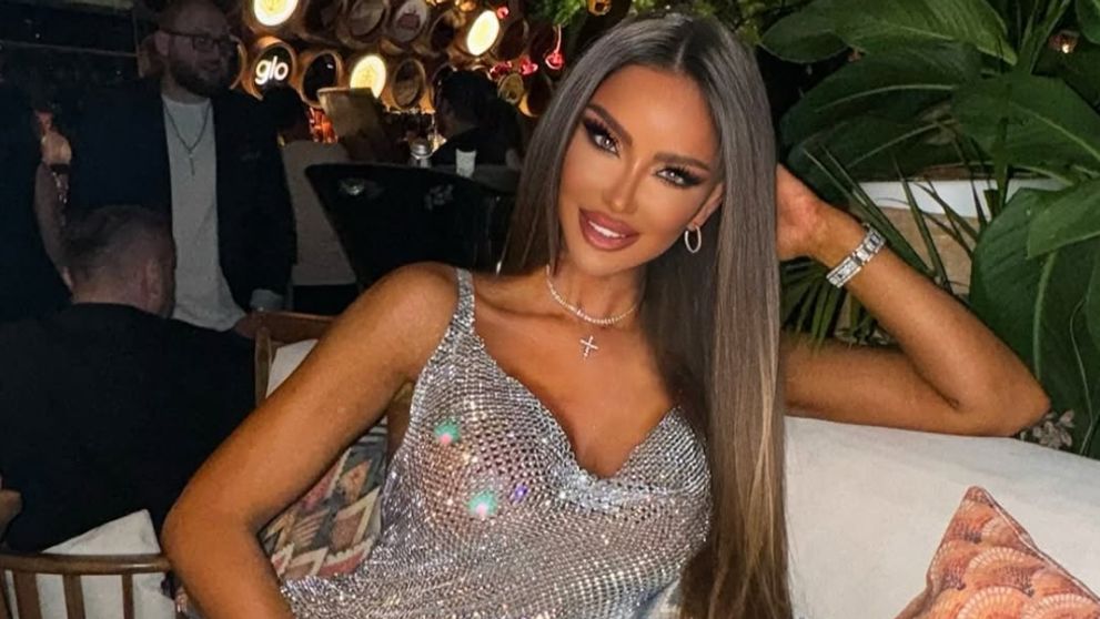 Bianca Drăgușanu și-a făcut o nouă intervenție estetică. Fosta iubită a lui Gabi Bădălău și-a început anul în cabinetul medicului: „Vă prezint...”