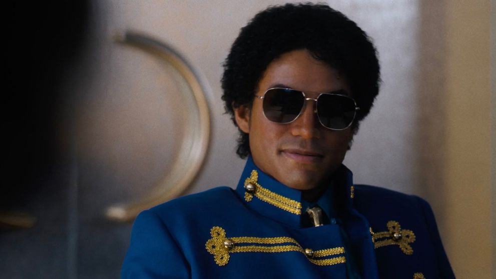 Scor dezastruos și reacții furioase: filmul despre Michael Jackson, acuzat că transformă totul într-o poveste falsă: „Spălare rușinoasă a imaginii”