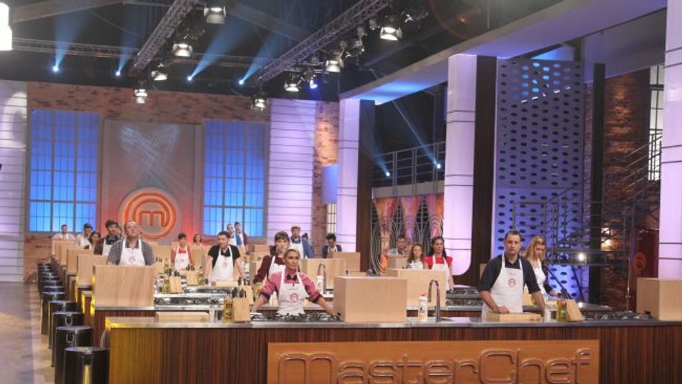 Doi dintre concurenti au parasit 