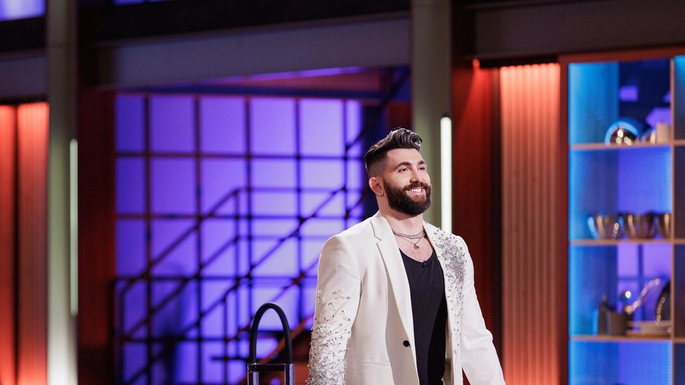 Un cunoscut arhitect încearcă să-i impresioneze pe cei trei jurați MasterChef! „Nu știu dacă bucătăria ți se potrivește neapărat... Bucătăria este mai agresivă decât șantierul!”