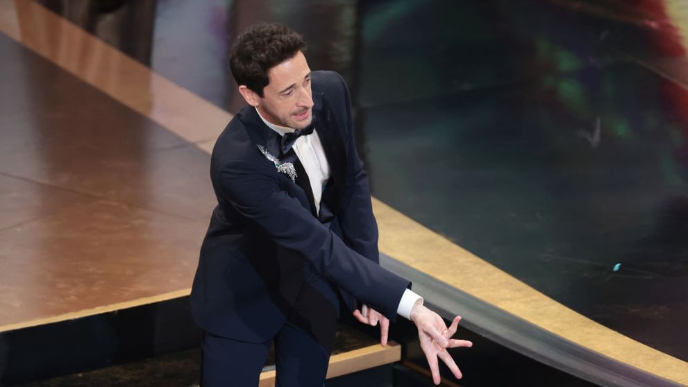 Adrien Brody reacționează după ce a fost pus la zid pentru gestul dezgustător de la premiile Oscar 2025: „Trebuia să scap de ea cumva”