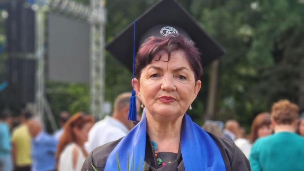 A absolvit facultatea cu 10 pe line, la 61 de ani. Veronica Berar este șefă de promoție: „N-ai cum să nu reușești”