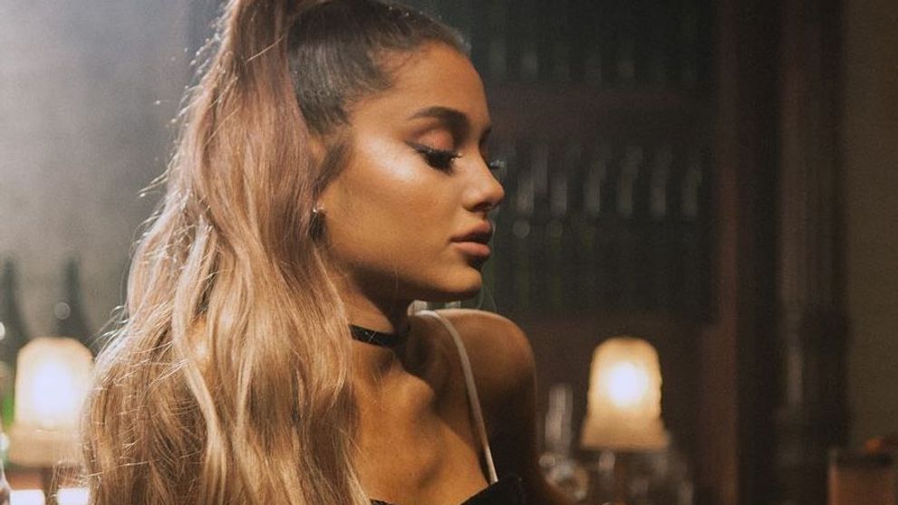 VIDEO Ariana Grande cucerește inimile fanilor cu piesa „Thank U, Next”