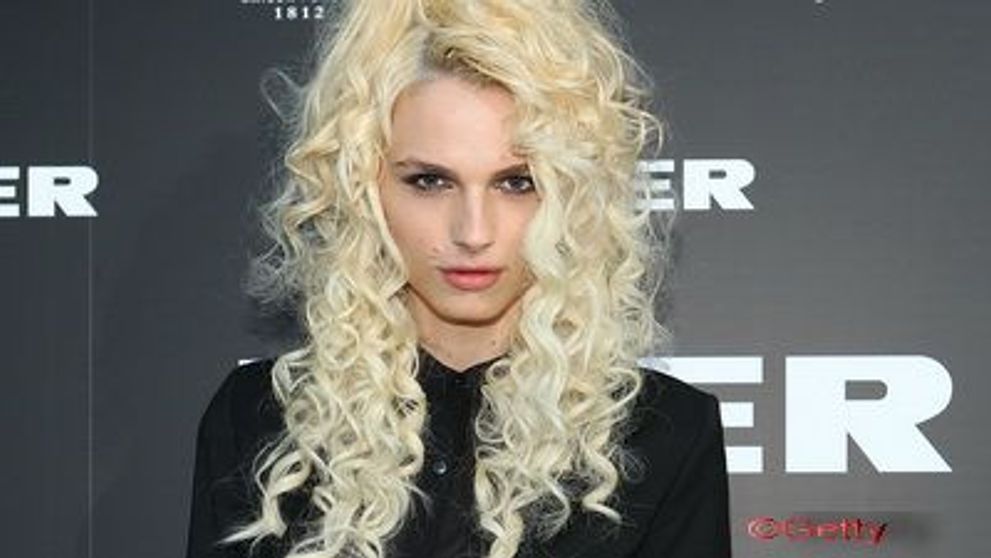 SCANDAL! Andrej Pejic - un model masculin in top 100 cele mai frumoase femei din lume