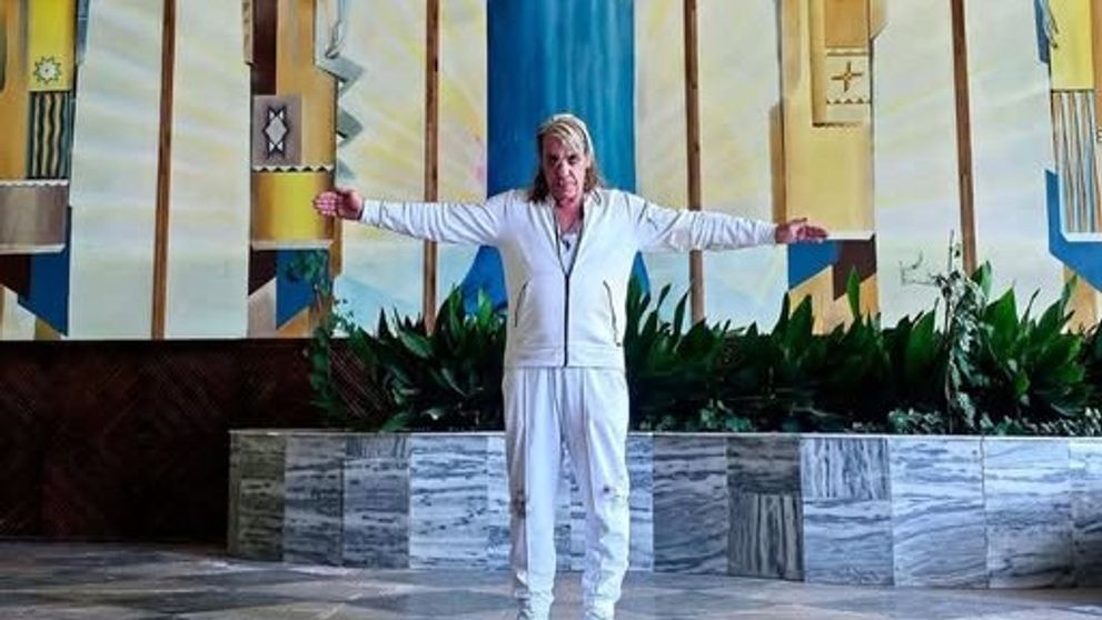 Till Lindemann, liderul trupei Rammstein, filmează un videoclip la Spitalul Clinic de Psihiatrie din Chișinău. Solistul va cânta şi în România