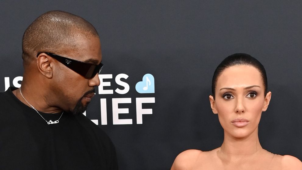 Cine este Bianca Censori: de unde a apărut, cum l-a cunoscut pe Kanye, ce studii are? În ciuda aparențelor, e super educată și provine dintr-o familie bună