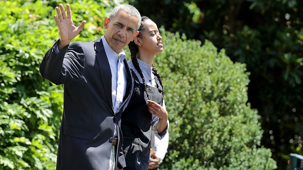 Motivul pentru care Malia, fiica cea mare a lui Michelle şi Barack Obama, a decis să renunţe la numele de familie