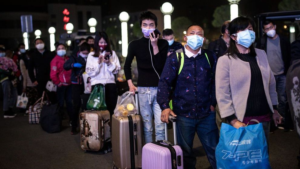 Locuitorii din Wuhan s-au întors la serviciu după 11 săptămâni de carantină. Imagini memorabile