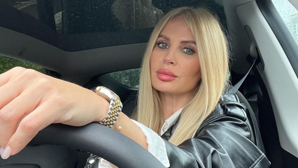 Andreea Bănică a plecat în vacanță. Artista, soțul și cei doi copii au ales o destinație de poveste, într-un tărâm de basm
