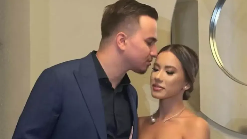 Luca, fiul lui Laurențiu Reghecampf, s-a căsătorit în mare secret. Primele imagini de la cununia civilă, Asiana a fost superbă