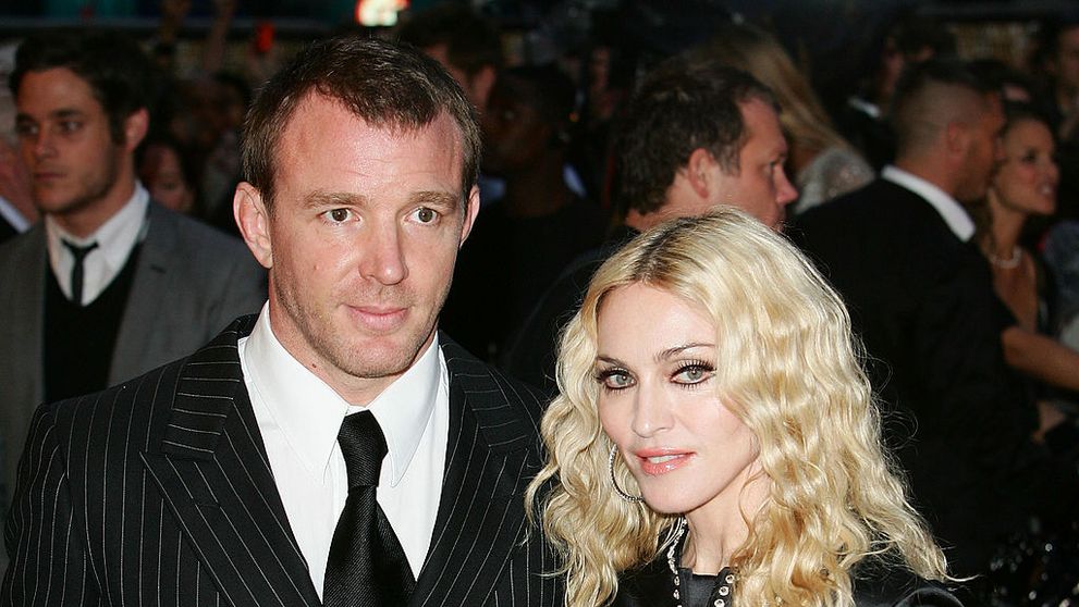 Au îngropat securea războiului? Madonna și Guy Ritchie, față în față la aproape două decenii de la divorțul scandalos și războiul pentru custodie