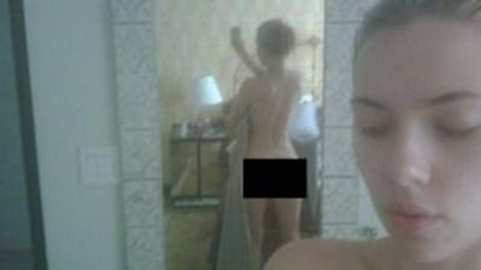 Presupusul vinovat de aparitia pozelor cu Scarlett Johansson goala pe net a fost arestat: <span style=