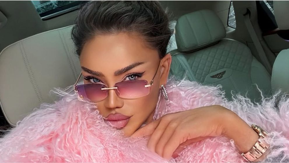 Bianca Drăgușanu schimbă foaia. Nu mai face nimic gratis și i-a pus în temă pe toți cei care îi fac oferte. Motivul pentru care nu mai onorează nimic, dacă nu este plătită regește: „Îmi iau amendă 250 de lei”