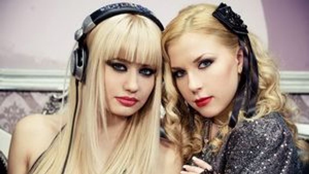 DJ Layla  si Alissa