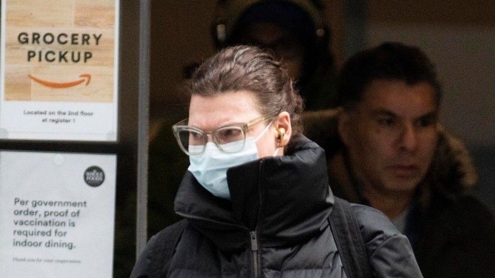 Refuza să-și mai arate fața în public și zicea că e “desfigurată pe viață”.  Cum arată vedeta după ce medicii au reușit să îi repare chipul