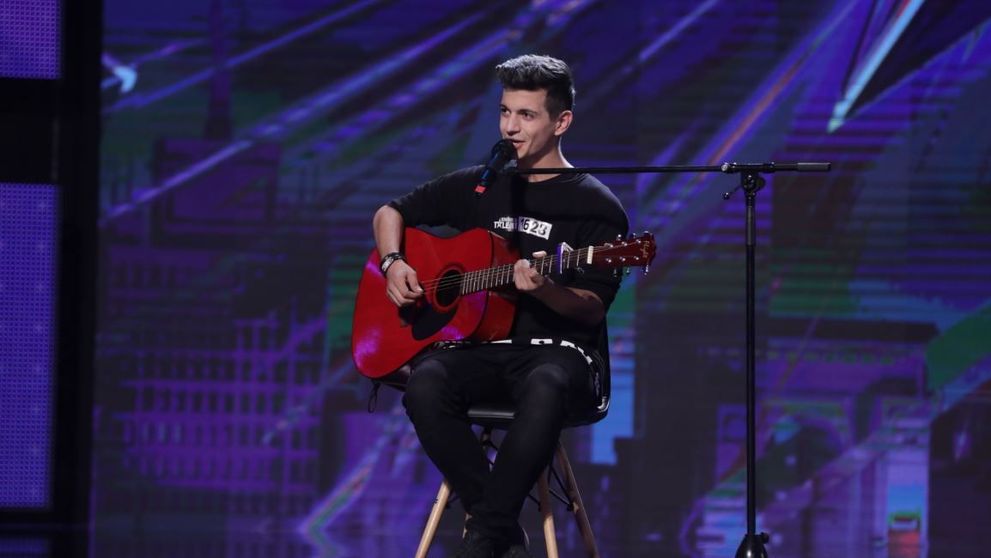 Românii au talent, sezonul 9. Denis Lupan a impresionat cu o piesă The Motans: ”Ea, pentru mine, era totul”