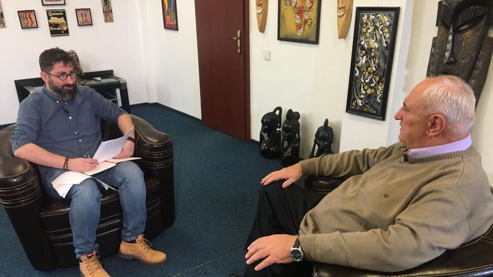 ”Imperiul Tender: filiala africană”, un reportaj de Cosmin Savu. Duminică, de la 18:00, la România, te iubesc!